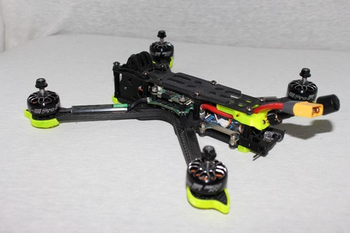 FPV Drohne Analog im Set mit Brille und Controller / iFlight Nazgul 5 gebraucht - Bild 4 von 18