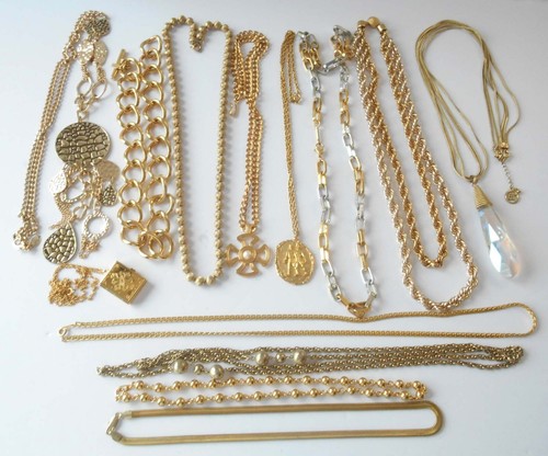 Jewelry Lot 13 Necklaces Monet Trifari Art Napier Ashley Lyons Avon Vintage Gold