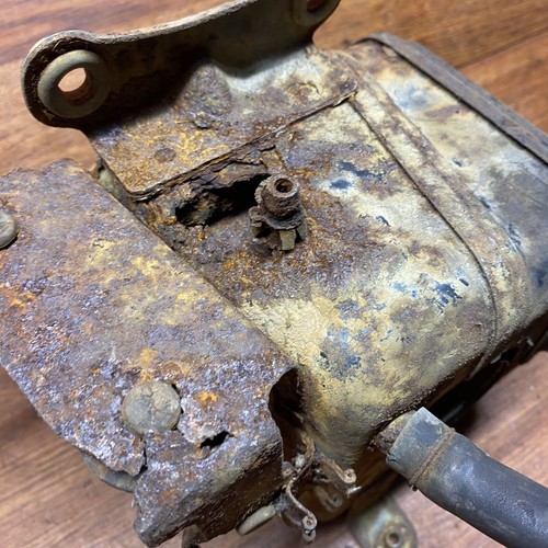 1977 HONDA XL 250 XL250 Airbox  Assembly Has Rust Needs Restoration B6 - Picture 7 of 8