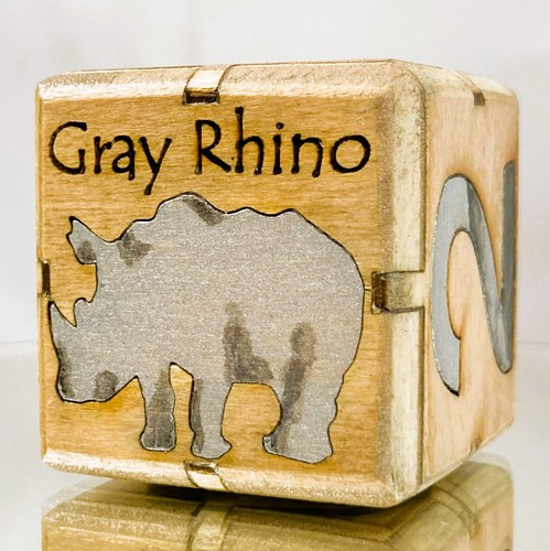 Backgammon Verdoppelungswürfel - Gray Rhino. BEIGE.Silber -36mm. Handarbeit. Unikat. - Bild 1 von 12