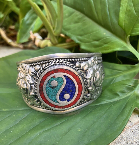 アクセサリー Tibet vintage- bangle Vintage Tibetan Bangle – World Woven