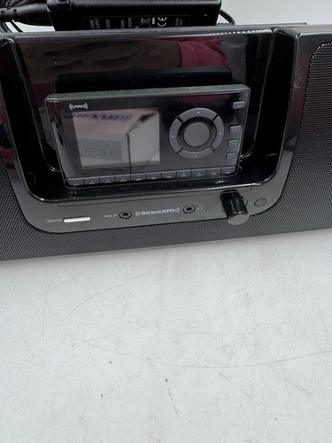 Sirius XM SXSD2 Dock and Play Satellite Radio Boombox with Onyx EZ & Extra Cords - Picture 2 of 12