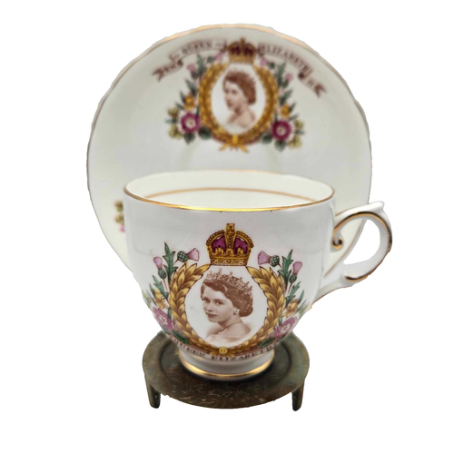Tazza da tè e piattino Regina Elisabetta Incoronazione 1953 Osso toscano Cina rose - Foto 3 di 18