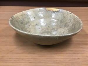 Y0811-CHAWAN-Koseto-Ko-Seto-ware-bowl-gold-repair-Japanese-pottery-Japan