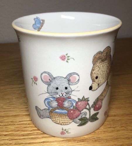 Taza de peluche para niños Mikasa - 4,75" de alto - CC018 - Adorables amigos de oso y ratón - Imagen 2 de 9