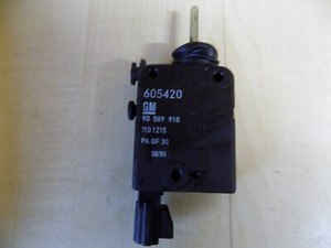 Opel Astra G Zafira A ZV Stellmotor Tankklappe Zentralverriegelung 90589918