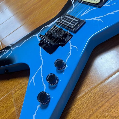 IN STOCK Dimebag Darrel The Dean ML Shaped Electric Guitar Black Hardwar - Picture 5 of 9