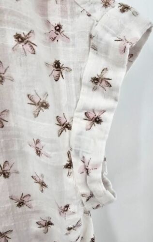 Jane + DeLancey Short Sleeve White and Pink Honey Bee Button Shirt SO CUTE!! - Picture 5 of 7