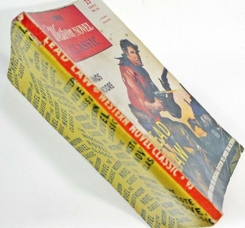 Lead Law by Amos Moore 1946 Western Novel Classics no. 93 Paperback - Imagen 3 de 3