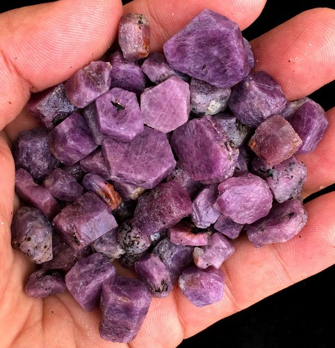 Espécimen de prismas hexagonales cristal de corindón púrpura natural 100 g HG001 - Imagen 8 de 12