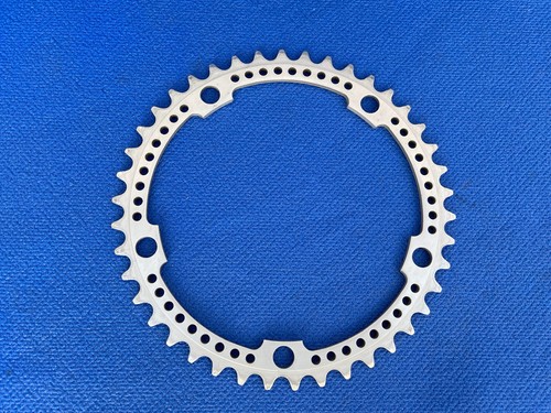 Vintage Sugino Super Mighty Competition 50-42 drilled chainrings Kettenblatt 144 - Picture 10 of 11