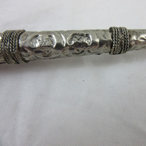SE Asian Clay/White Metal Decorative Elephant Head Pipe - Picture 4 of 6