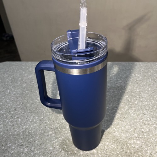 Großer 40 Unzen AAA Travel Mug Becher Neu