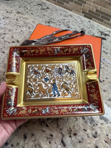 HERMES PARIS Ashtray Porcelain Change Tray Chasse en Inde India Gold Paint