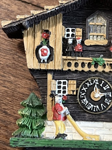 Cuckoo Clock Fridge Magnet Souvenir Decor Gift/Magnet - Picture 3 of 11