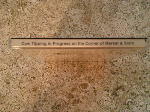 Cow Tipping In Progress On The Corner Of Market And Sixth. CD V/G+Campus Sounds - Imagen 6 de 6