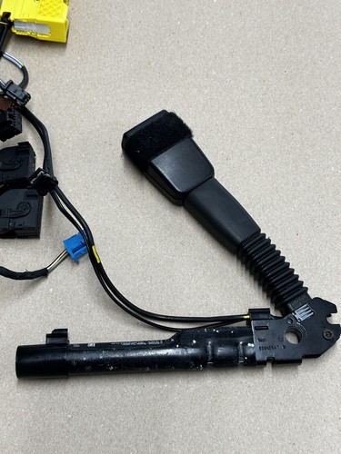 2014-2016 BMW M235I - Front Right SEAT Wiring Harness 9339296 with buckle - Picture 6 of 7