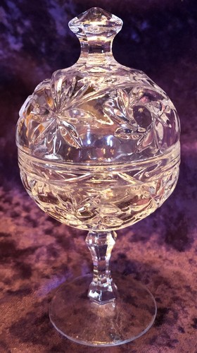 VINTAGE ~ Lovely Clear Crystal TINY Candy Dish with Cover - Floral Pattern - Picture 2 of 7