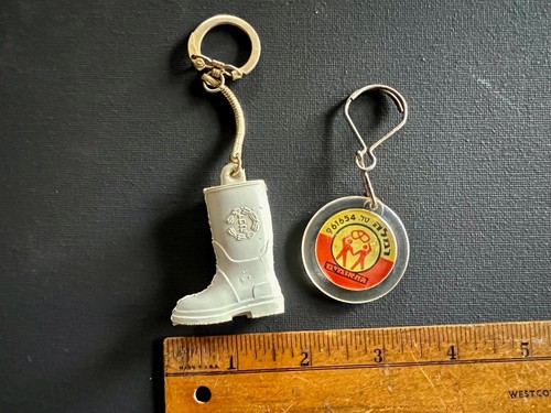 Pair Of Israeli 50s 60s Promo Key Chains Israel Jewish Mid Century ADVERTISING - Picture 7 of 7