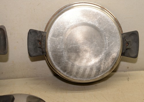 Rena Ware sauce pan 9 1/2 & 7 1/4 with lid 18-8 3 ply stainless steel cookware - Picture 8 of 9