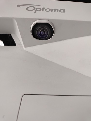 Optoma EH320UST DLP Projector 4000 ANSI Ultra-short Throw Full HD 3D 1080p HDMI - Picture 3 of 13