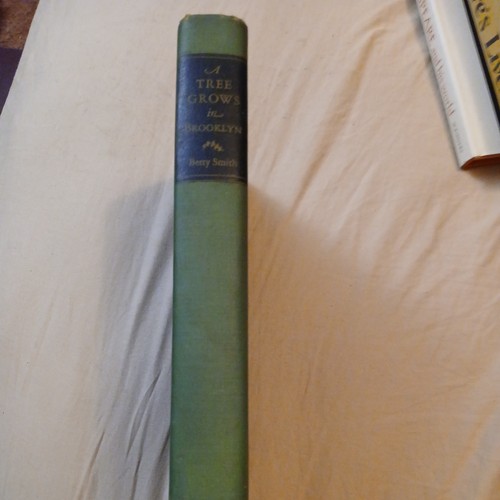A Tree Grows In Brooklyn By Betty Smith 1943 special arrangement edition - Picture 4 of 5