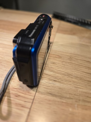 Panasonic LUMIX DMC-TS5 43ft Waterproof Digital Camera Blue, Repair Needed - Picture 6 of 7