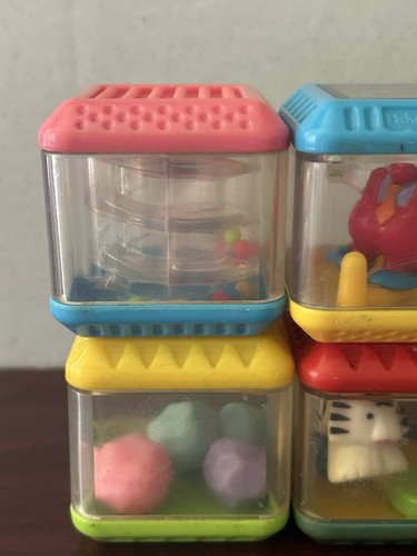 Fisher Price Peek-a-Boo Bloques Vintage Bebé Juguetes de Construcción Sensoriales Paquete de 6 Bloques - Imagen 5 de 19