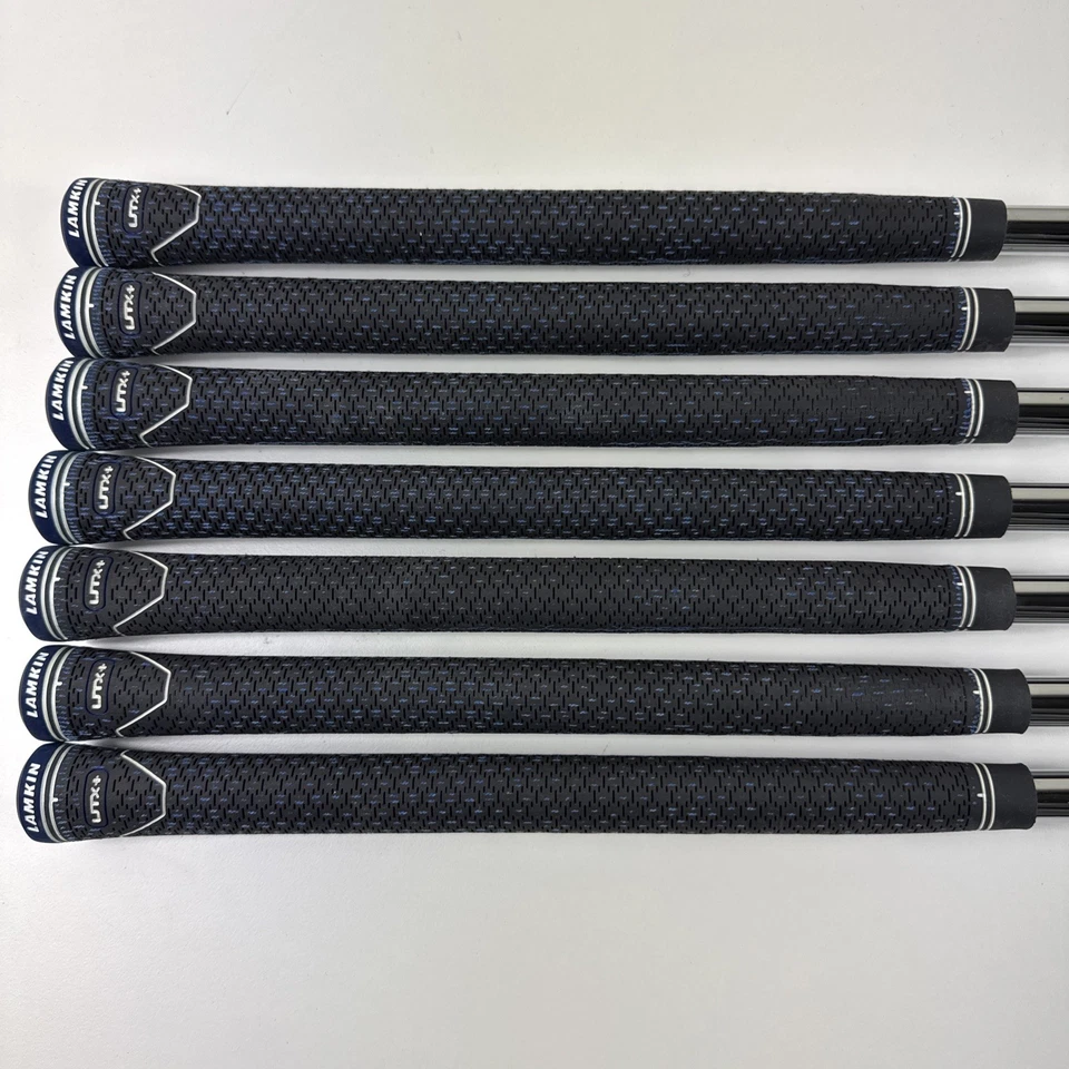 MINT Dynamic Gold 105 R300 (5-GW) Iron Shafts w/ Lamkin UTX+ Grips - Image 2 of 3