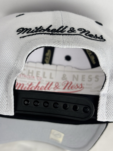 Mitchell and Ness Pro Crown Fit NHL Boston Bruins Snap Back Hat - Picture 10 of 12