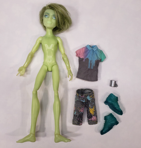 Monster High Porter Geiss Haunted Student Spirits G1 Doll With Outfit Shoes 2014 - Picture 4 of 20