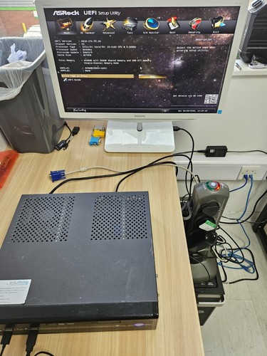 Custom SFF PC - i3-4160 - Asrock H81M-ITX MB - 4GB Ram - 500GB HD - Win 8.1 COA - Bild 3 von 17