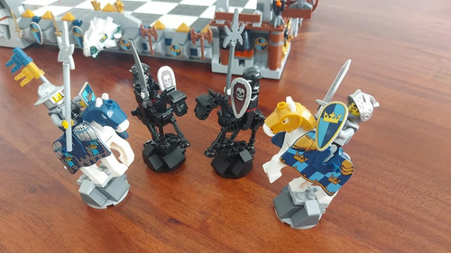 NOT LEGO BRAND LEGO Castle Giant Chess Set (852293) - Very Rare - New in Sealed - Picture 14 of 18