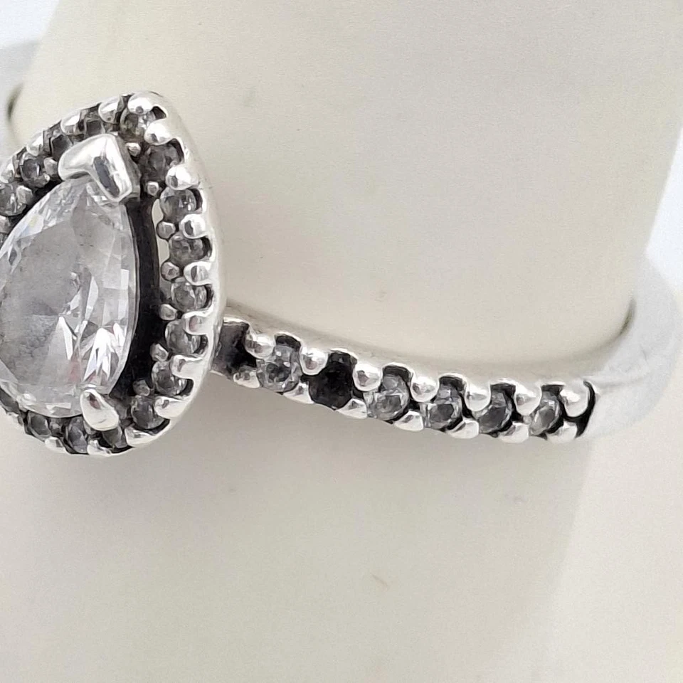 *FALTA 1 PIEDRA* Anillo Pandora 925 ALE Plata Esterlina Brillante Pera Circonita cúbica Halo 9.25 Foto 2 de 4