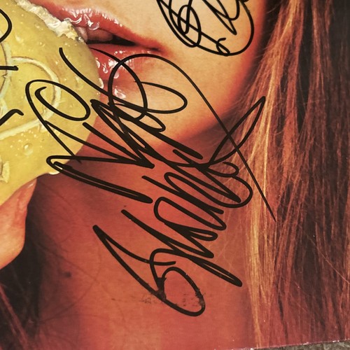 Saxon Innocence Is No Excuse Signed Vinyl LP Genuine Autographs Very Rare NM - Picture 9 of 10