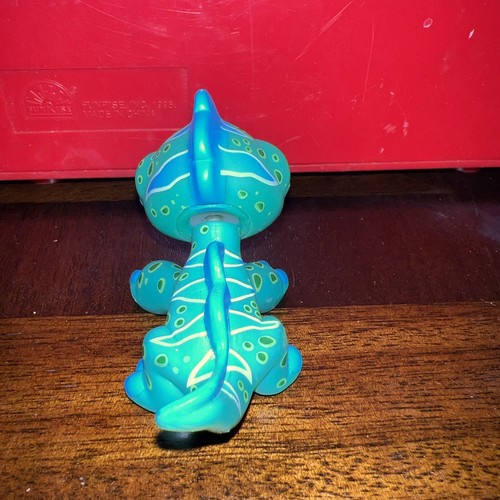 Littlest Pet Shop Iguana # 906 Blue Green Lizard Postcard Pets Set Authentic Lps - Foto 3 di 6