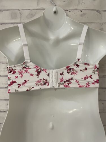 Cacique Size 38F White Pink Gray Lightly Lined T Shirt Underwire Bra - Picture 3 of 9
