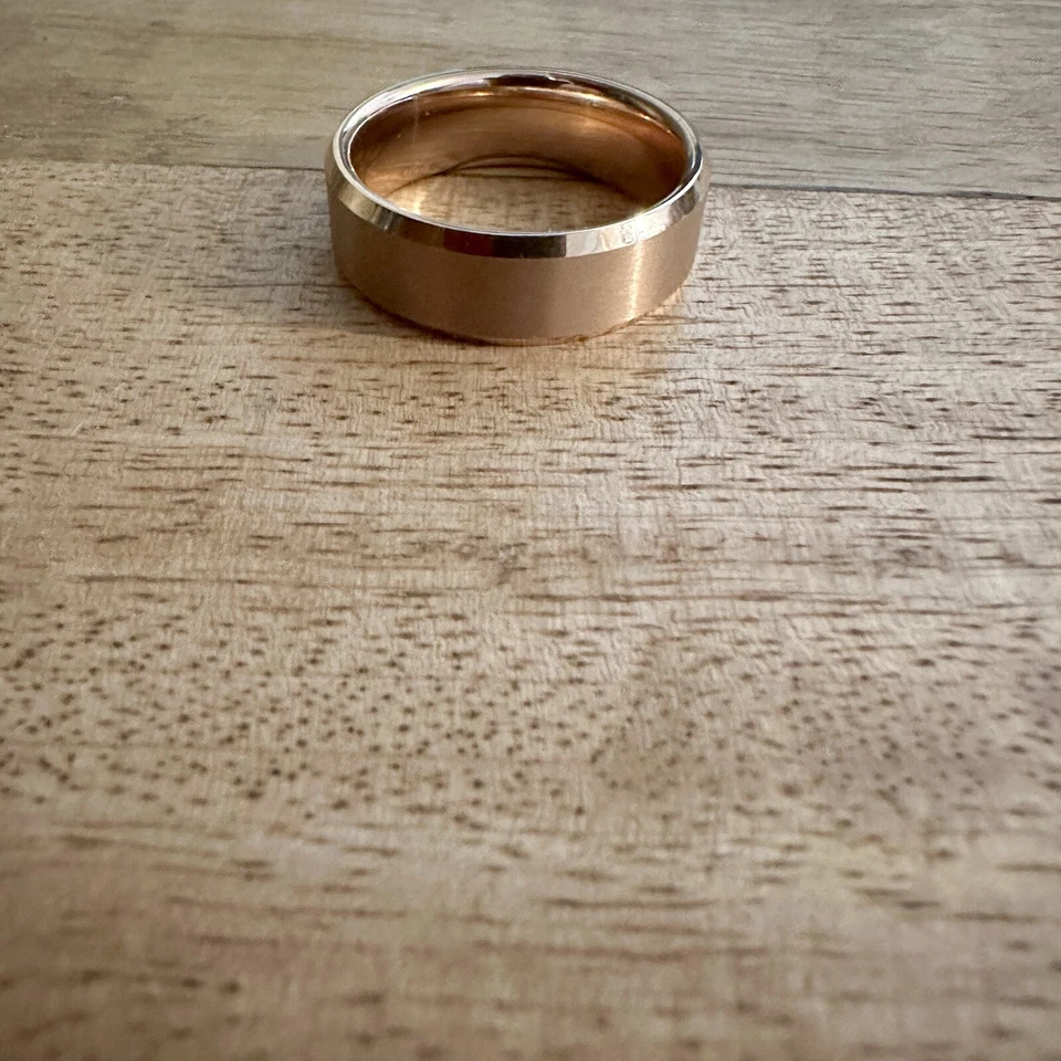 Мужское обручальное кольцо из карбида вольфрама розового золота 11 - Изображение 4 из 4