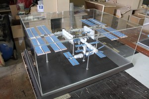 Handmade International Space Station Iss Model 1 144 Ebay