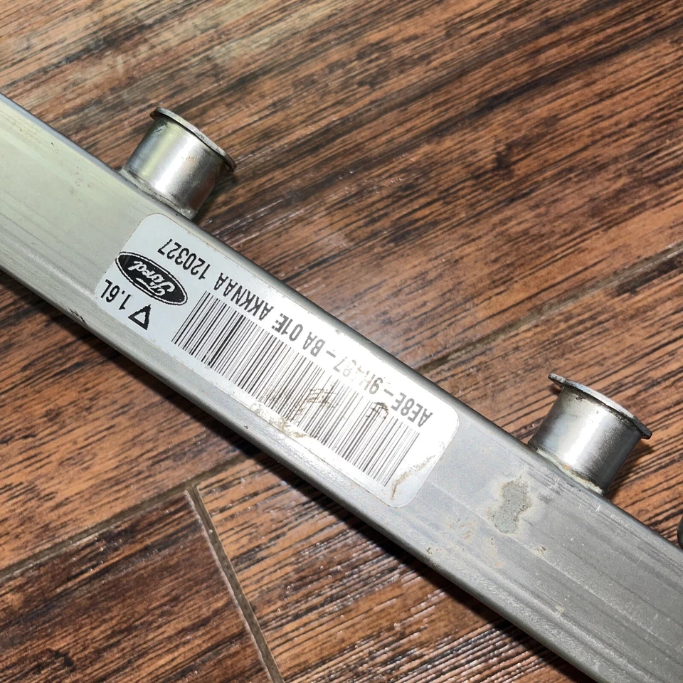 2014 FORD Fiesta топливный рельс - Изображение 2 из 3