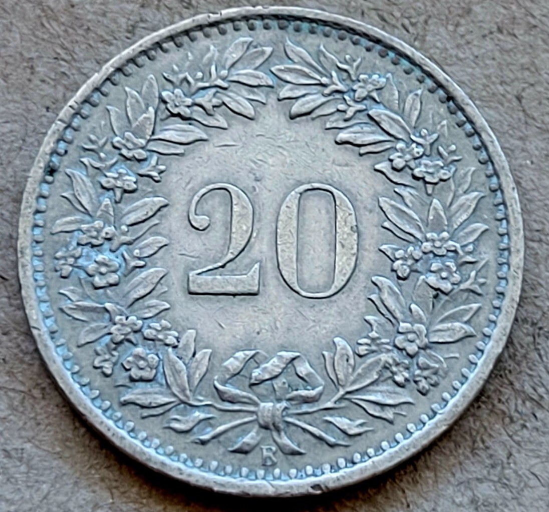 Foto 2 di 2