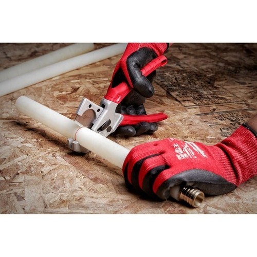 Milwaukee CANADA 1 -inch PEX and Tubing Cutter - Picture 9 of 14