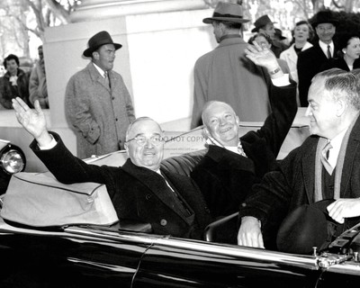 EP-288 HARRY S 8X10 PHOTO TRUMAN WITH JAMES WEBB AT NASA HEADQUARTERS