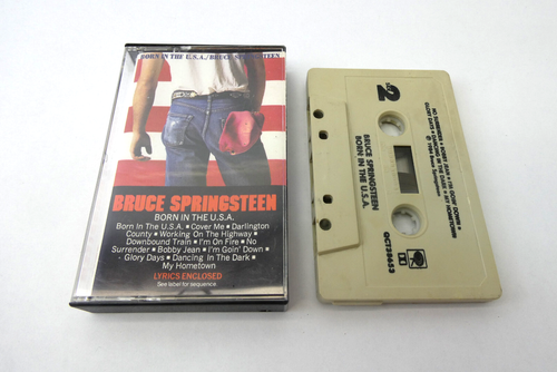 1984 Bruce Spingsteen Born in the U.S.A. Cassette Tape Used 0-7464-38653-4 - Picture 4 of 6