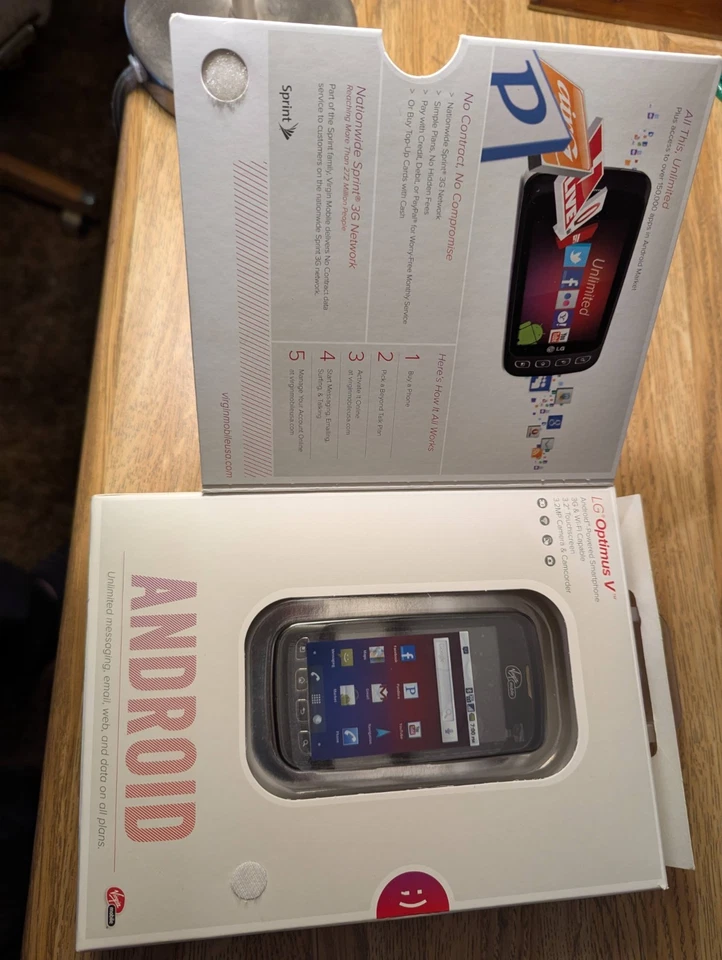 Used Virgin Mobile Kyocera 3G Loft CDMA Phone - Image 2 of 4