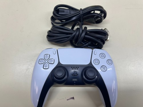 Sony PlayStation 5 Disc Edition PS5 825GB White Console Gaming System Used - Picture 7 of 7