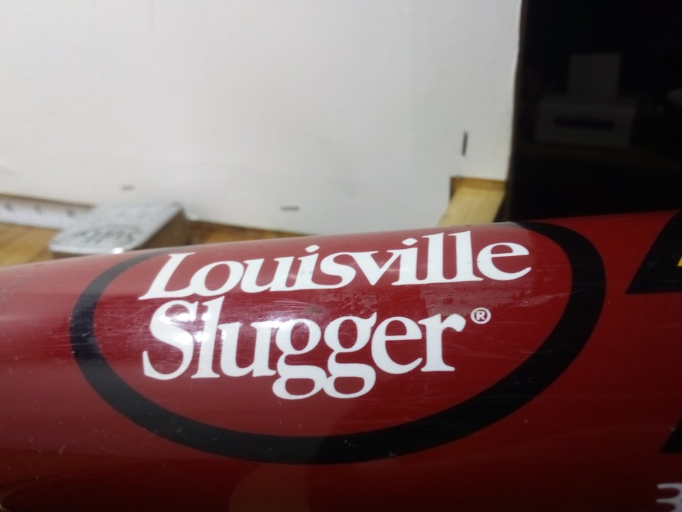 Batte De Softball Louisville Slugger Catalyst FPC205 – 33 Pouces, 23 Onces, Manche équilibré (-10)