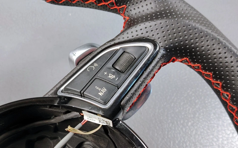 奥迪 A4 QUATTRO S4 2013 2016 HYDROPDIPPED RED STITCH MULTIMEDIA STEERING WHEEL — 第 3/4 张图片