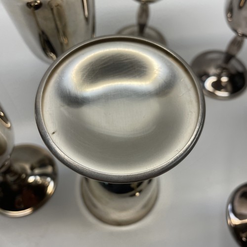 Set di 8 calici da vino placcati argento alti 6,75” non marcati Coastal SC Estate - Foto 6 di 7