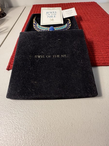 Alternate view of Vintage Franklin Mint Jewel Nile Scarab Necklace New Never Worn